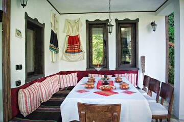 Фото номера Дом с 3 спальнями Загородные дома Milkovata Guest House г. Koshov 9