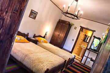 Фото номера Трехместный номер Загородные дома Milkovata Guest House г. Koshov 2